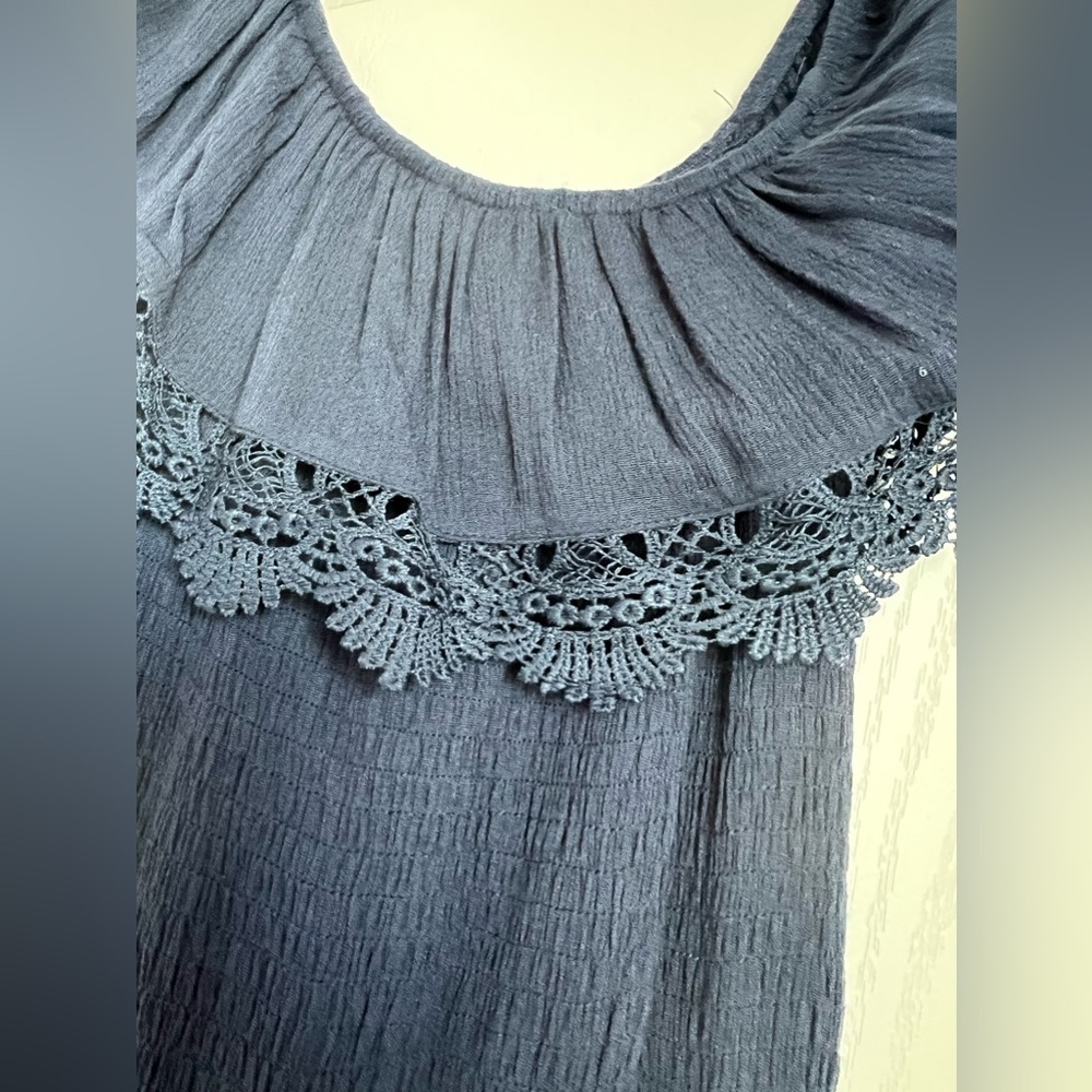 Francesca’s Off The Shoulder Solid Mason Dress Si… - image 3